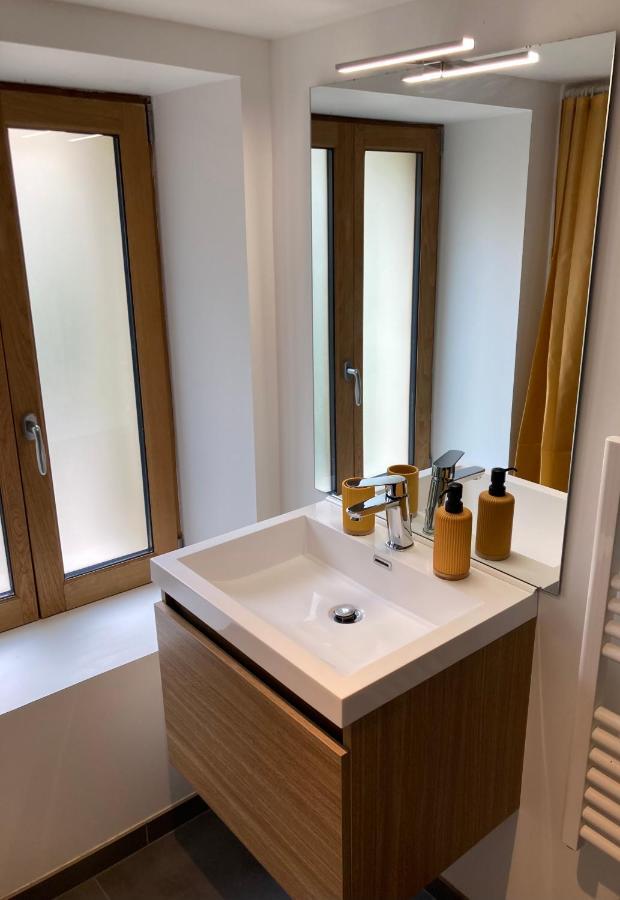 Appartement Au Coeur D'Espalion La Cabane Du Lot Ngoại thất bức ảnh